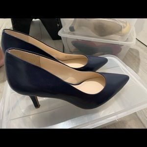 Alfani step n flex navy blue 7.5
